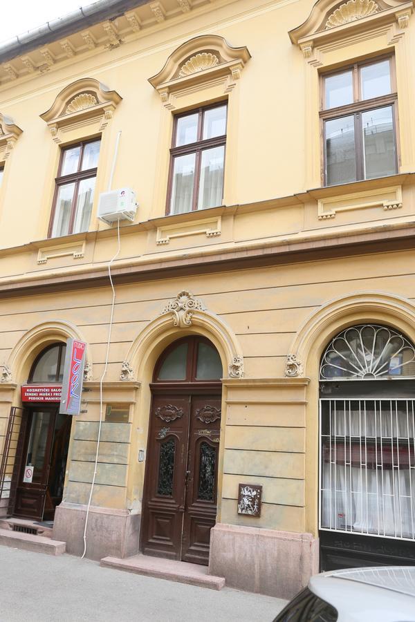 Apartman Centar 2 Суботица Экстерьер фото